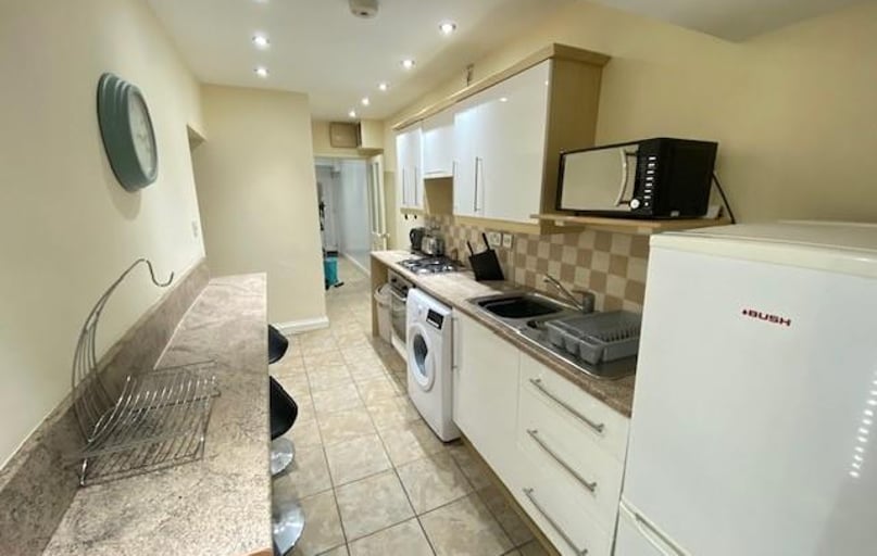 Hill Park Crescent, Mutley, Plymouth - Image 1